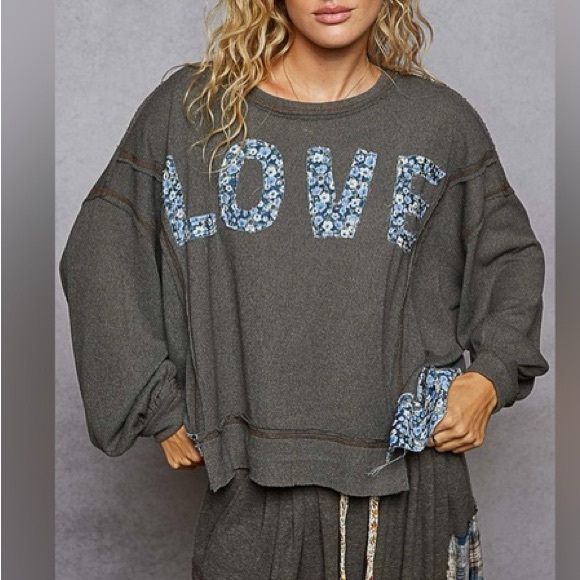 {POL} Love Patchwork Boho Love Club Long Sleeve Oversized Pullover - Size Medium - Picture 2 of 10